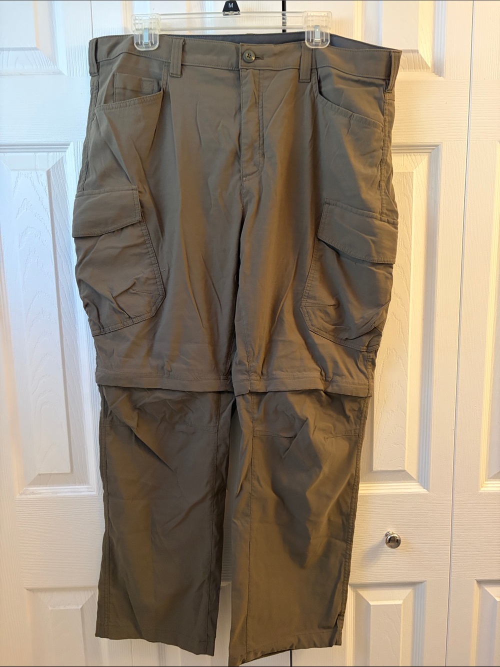 Eddie Bauer Men's Convertible Cargo Pants - Olive